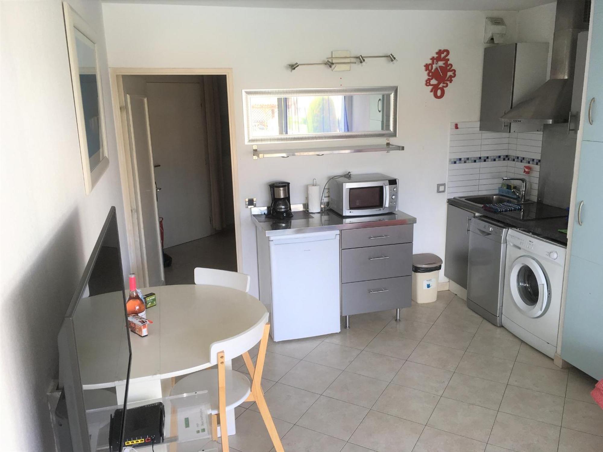 Agreable Appartement 4 Personnes A Villeneuve-Loubet Plage, Piscine, Mer, Commerces A Proximite Экстерьер фото